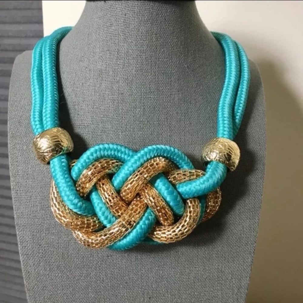 3/$15 ** Green N Golden Statement Necklace